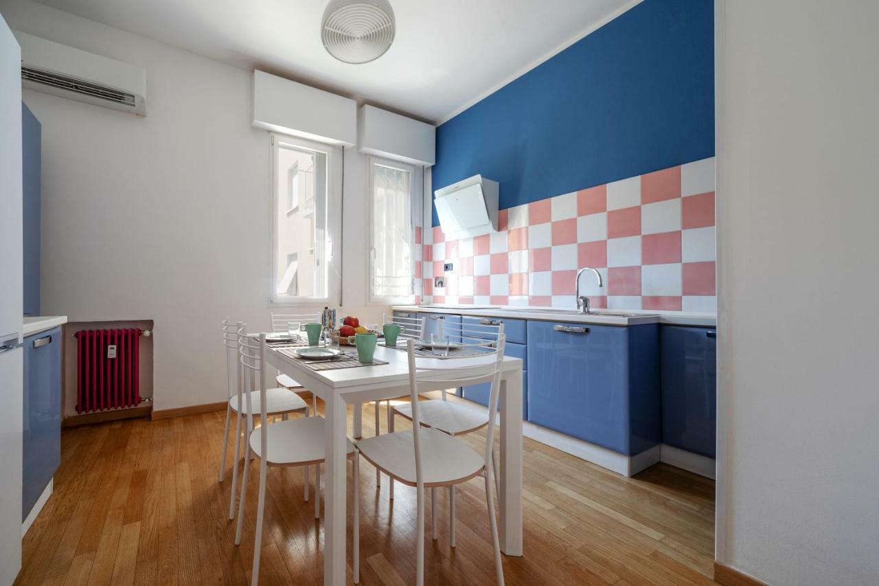 Sant'Orsola Colorful Huge Apartment ボローニャ エクステリア 写真