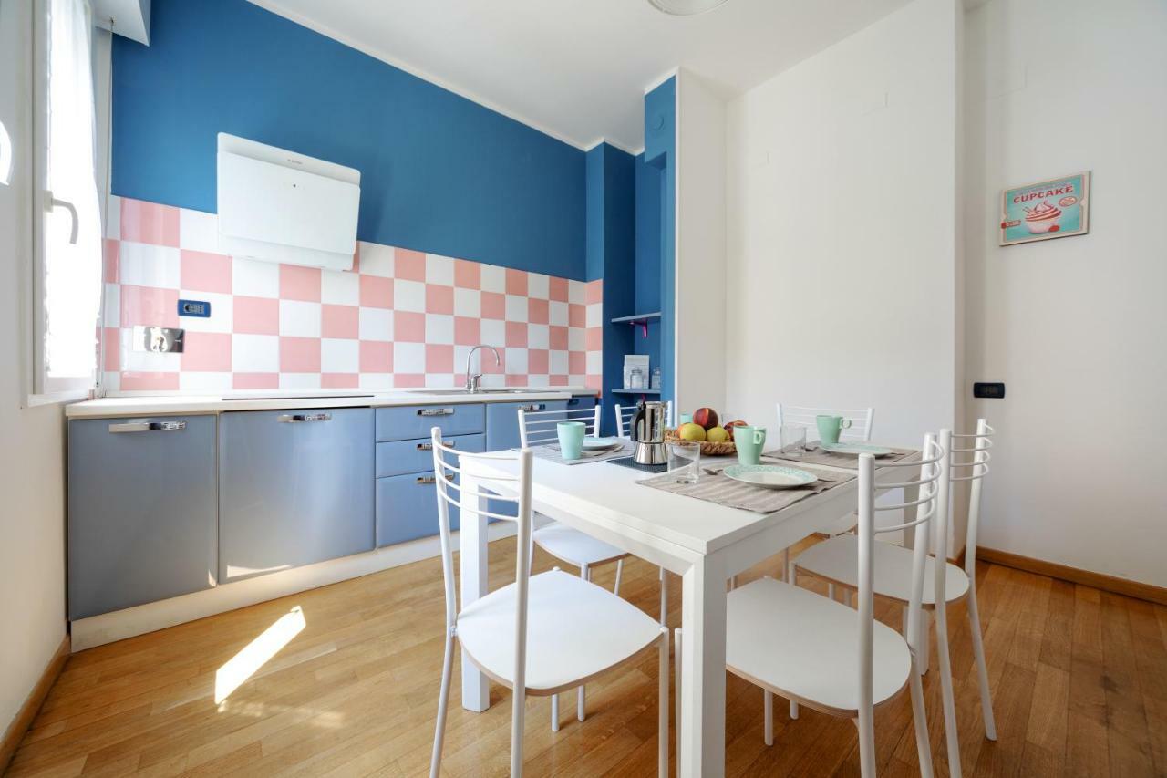 Sant'Orsola Colorful Huge Apartment ボローニャ エクステリア 写真